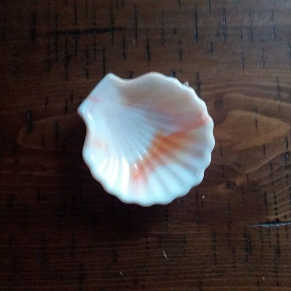 Vintage Akro Agate  Seashell Shape  Dish ￼Orange Ombre Ashtray, Jewelry Holder - Picture 2 of 5